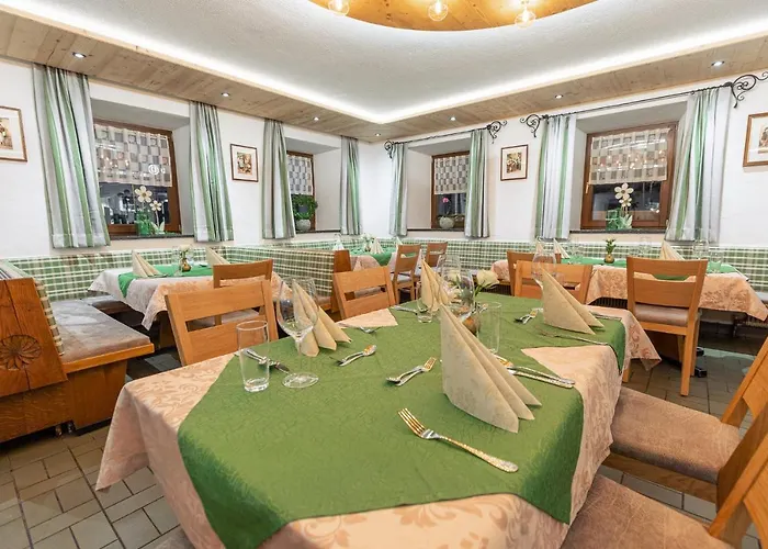 Aigner *** Inn Fuegen