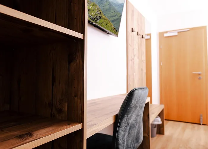 Aigner *** Inn Fuegen